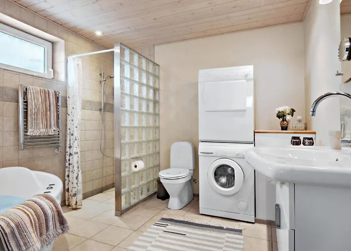 Gorgeous In With Kitchen